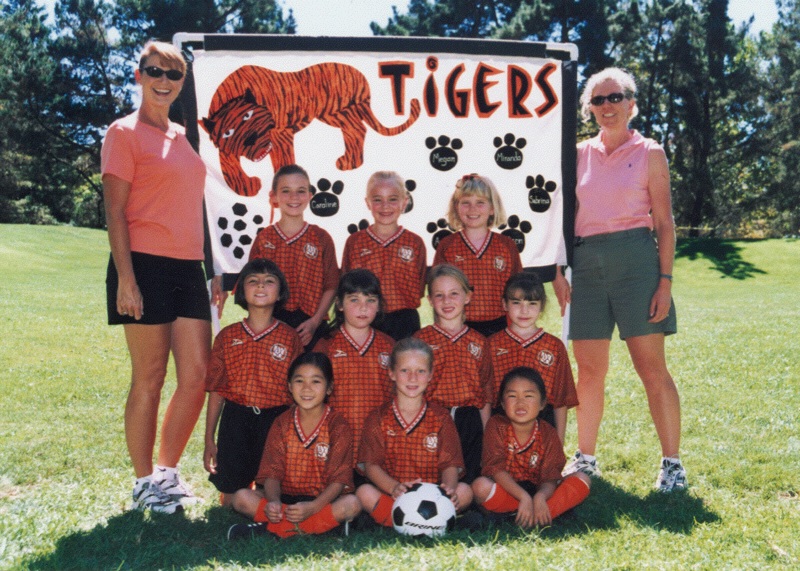 2003-09-13_Soccer_Team_Picture.jpgw800h571